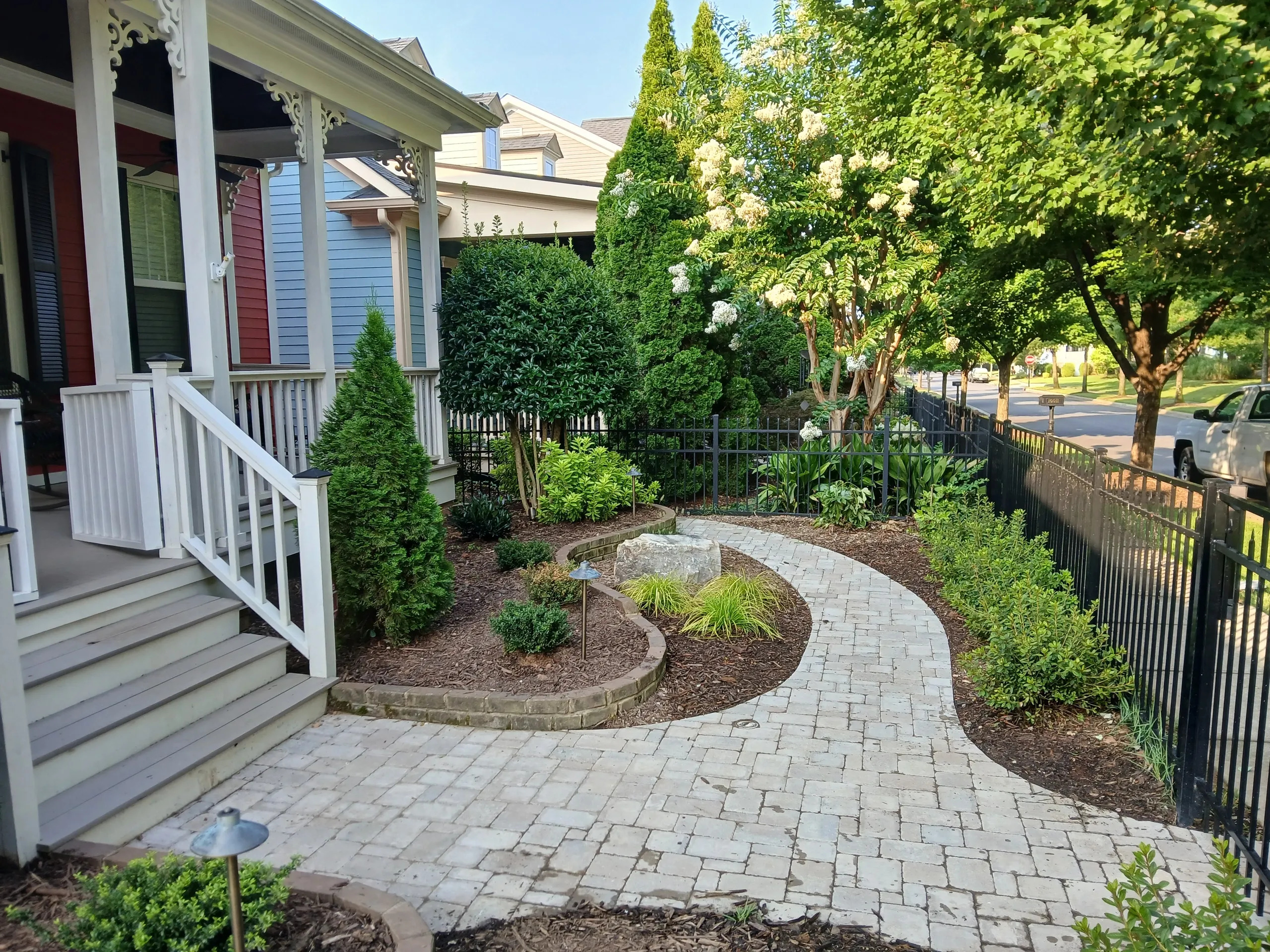 HORTUS-FLORA LLC