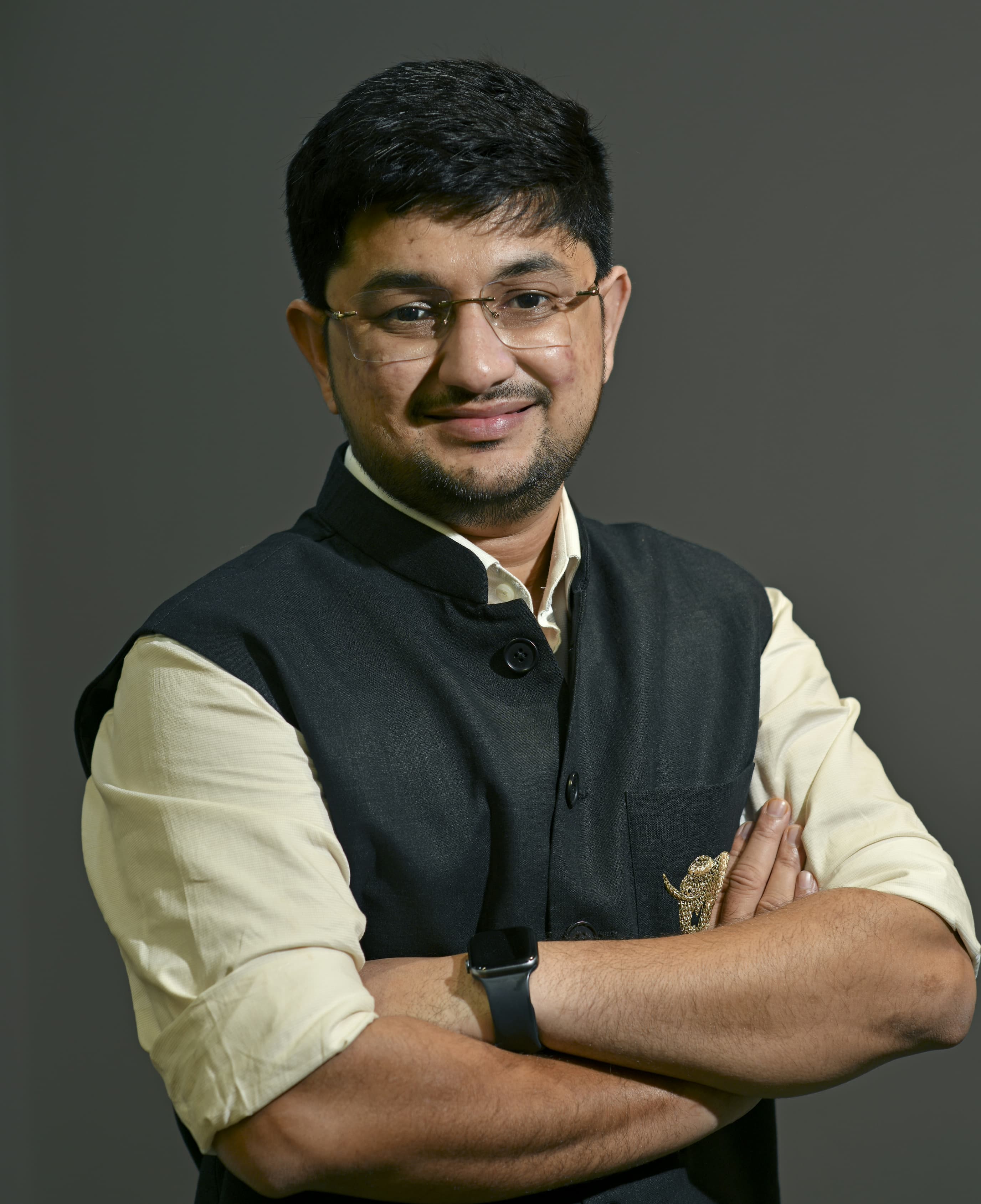 Dr. Hardik Padhiyar Orthopedic surgeon in Ahmedabad