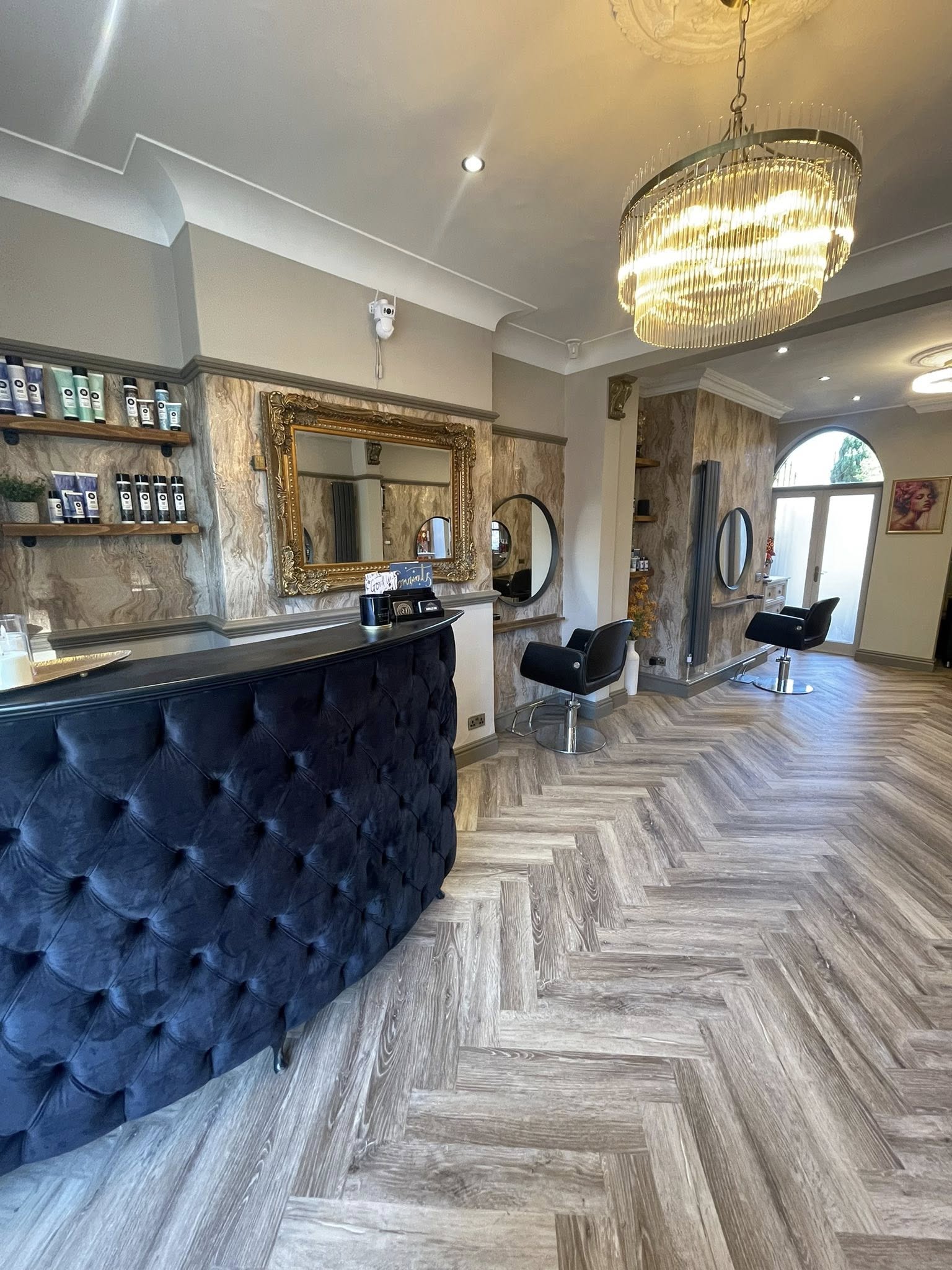 Signature LVT Floor Specialists