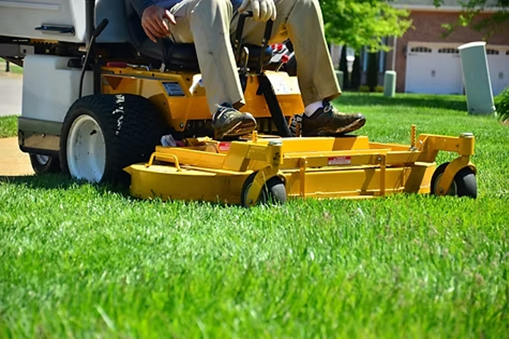 Lynden Lawn Care Inc