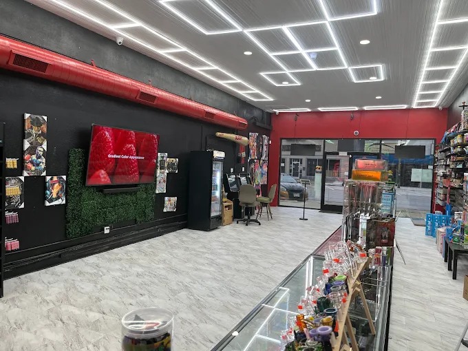 Universal Smoke & Vape