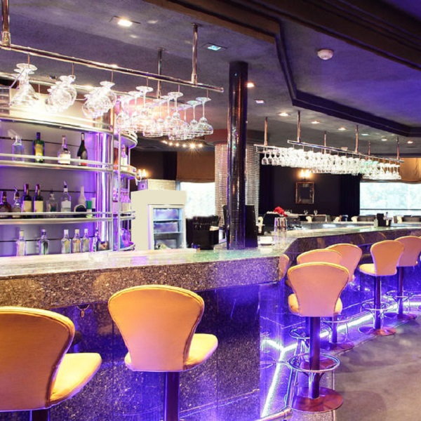 Showcase Gentlemen's Club