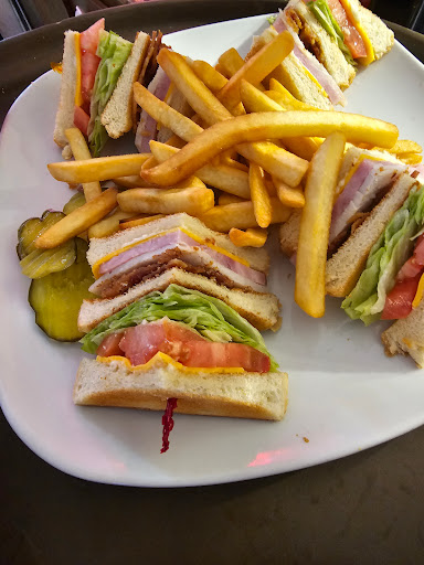 Midtown Bar & Grill - Gallery 8