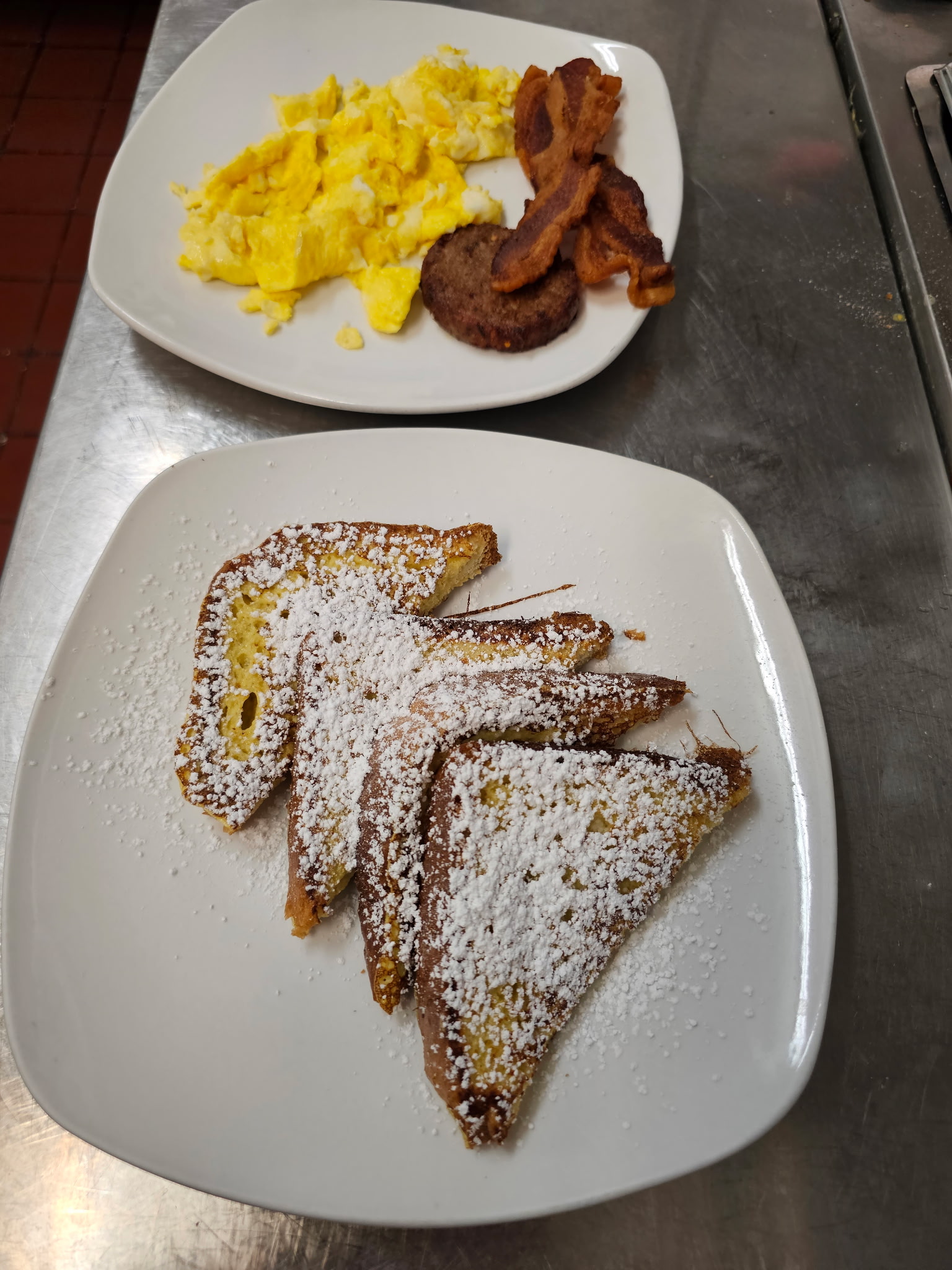Midtown Bar & Grill - Gallery 1