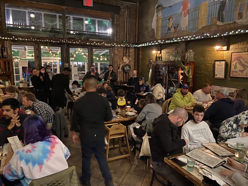 IL Porto Ristorante & Wood Fired Pizza - Gallery 1