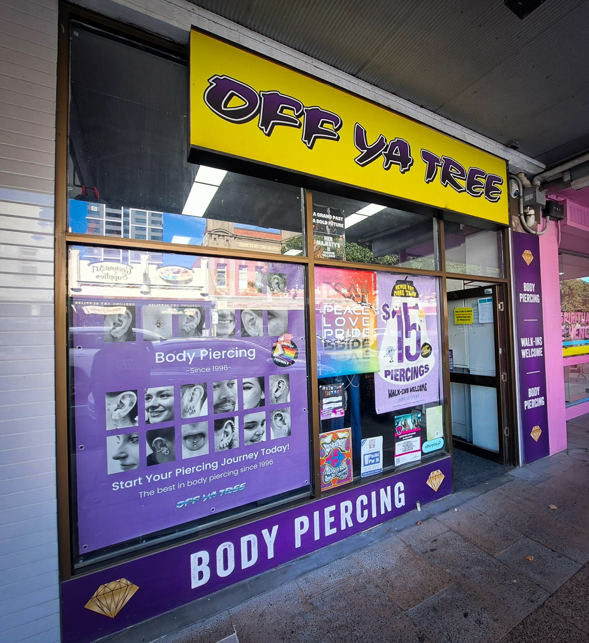 OFF YA TREE - Gallery 1