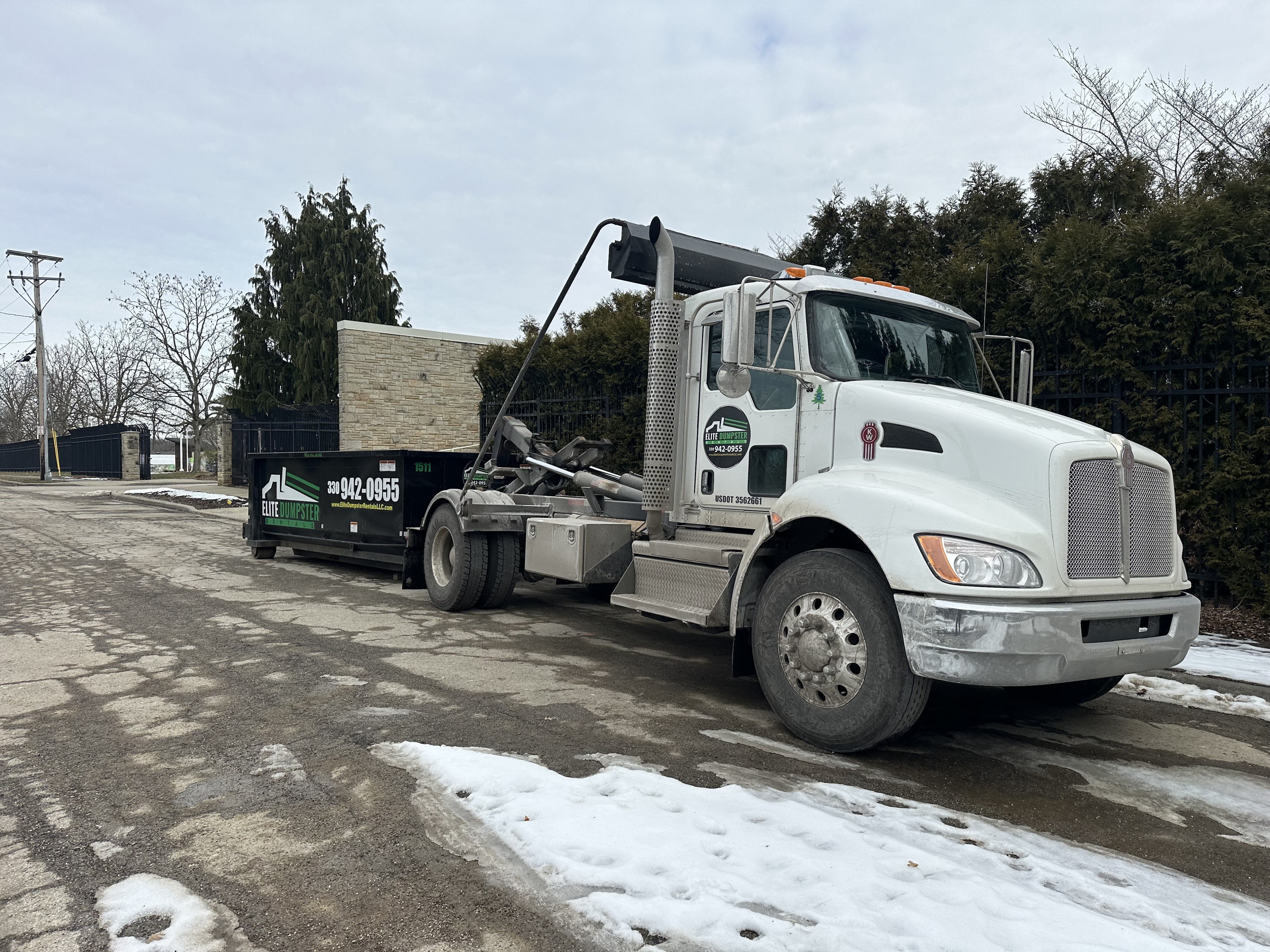 Elite Dumpster Rentals LLC - Gallery 1