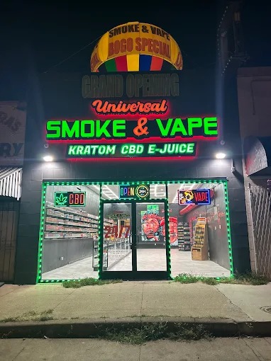 Universal Smoke & Vape - Gallery 1