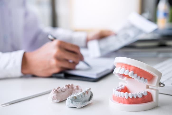 Smile Bright Dentures - Gallery 11