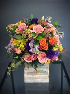 Daylily Floral Cascade - Gallery 9